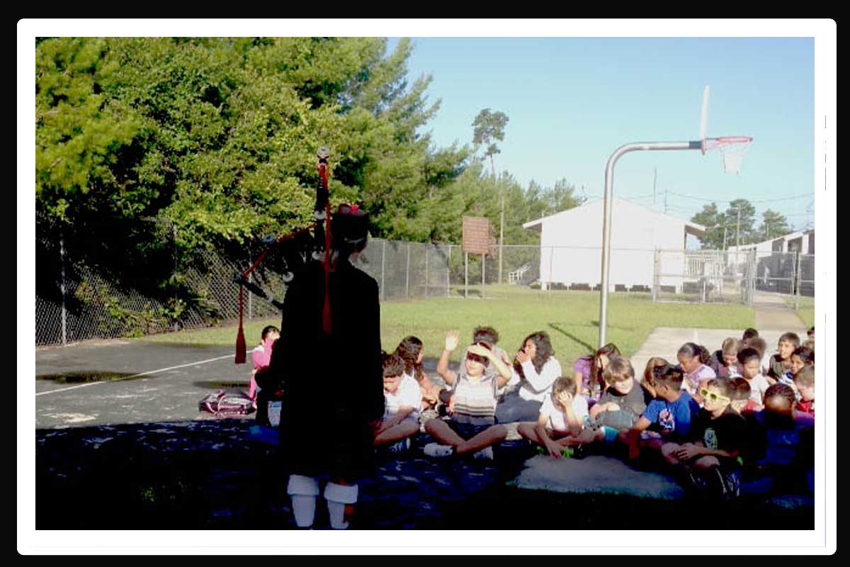 Sunrise Elementary Students Learn about the Piper's Uniform